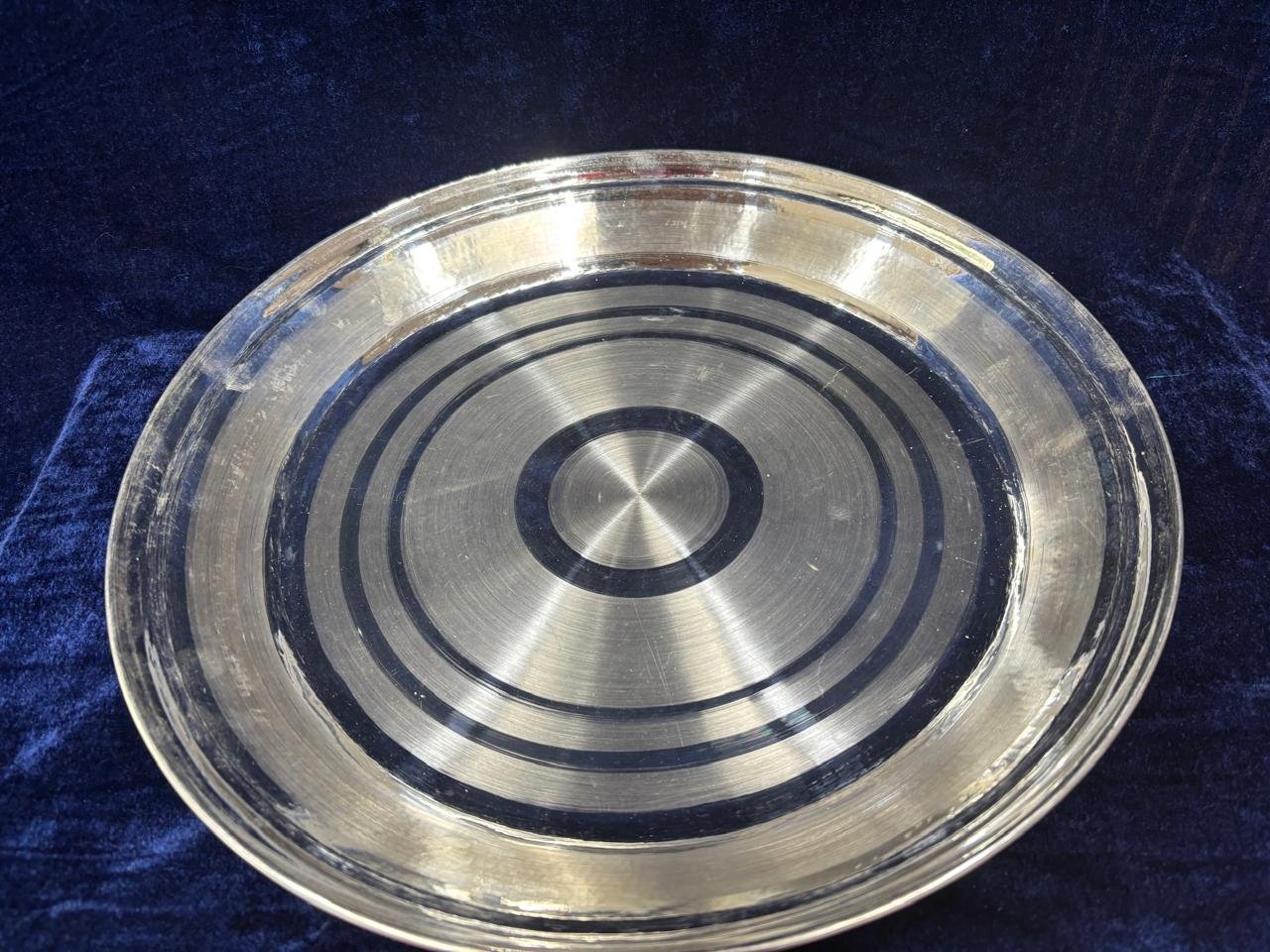 Round Thambalam Plate 