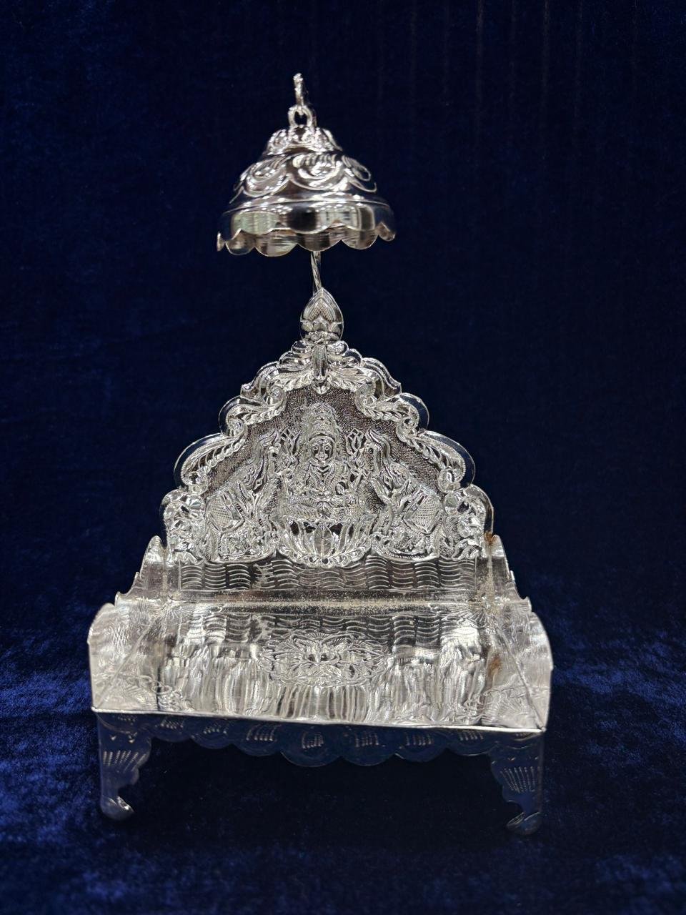 Pillaiyar Manai (Nagas)