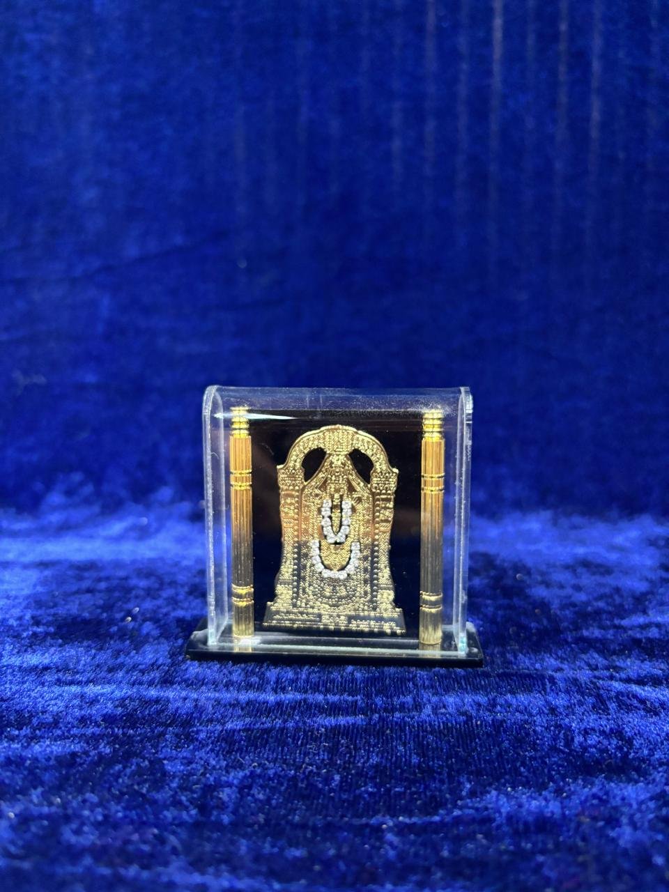  Gold Plated Stands(2.5*3) Inches